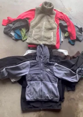 The North face Men and Women Mix X Patagonia- 18 Piece